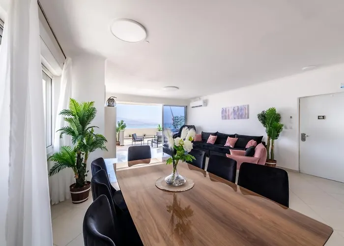 Desert And Sea-Penthouse Full Sea View