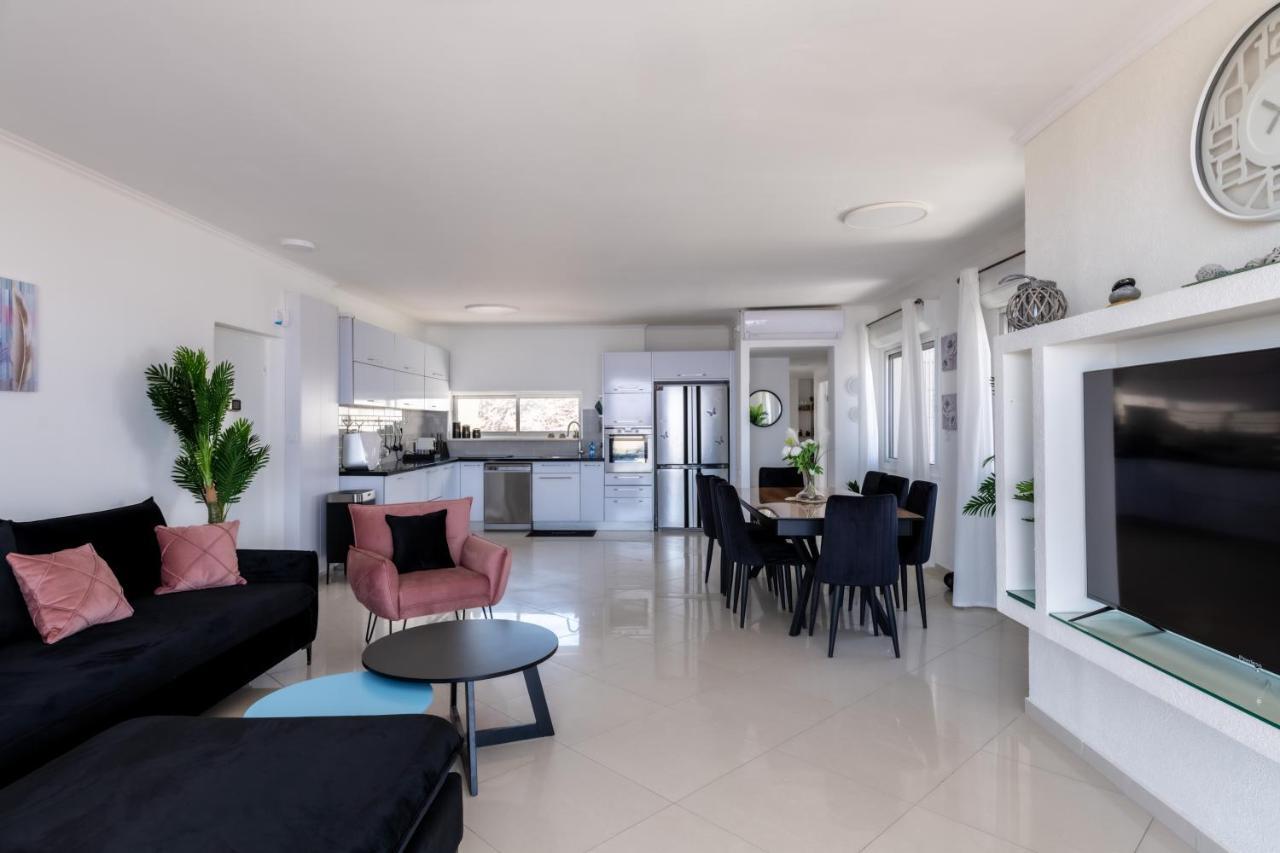 Desert And Sea-penthouse Full Sea View Apartment